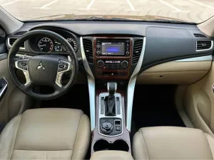2017 Mitsubishi Montero