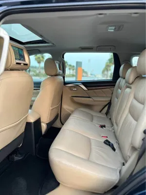 2017 Mitsubishi Montero