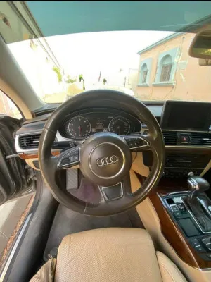 2011 اودي آي ٧