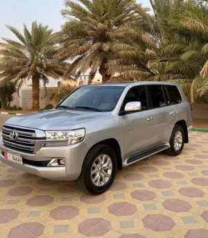 2017 Toyota Land Cruiser in dubai
