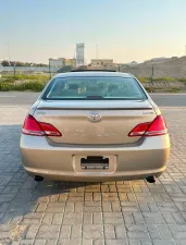 2005 تويوتا افالون
