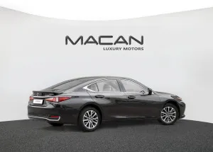 2023 Lexus ES