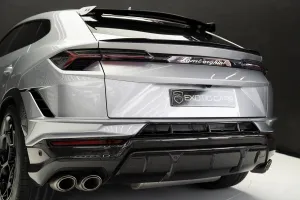 2023 Lamborghini URUS