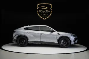 2023 Lamborghini URUS
