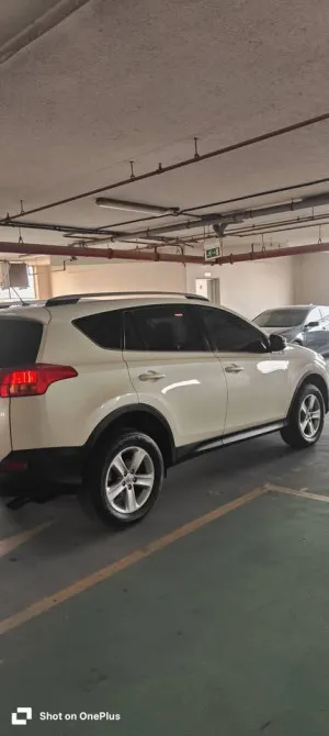 2013 تويوتا راف ٤