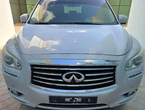 2013 Infiniti JX35 in dubai