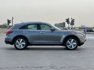 2017 Infiniti QX70