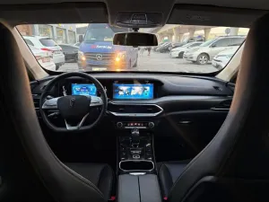 2024 Bestune T77