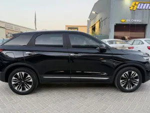 2024 Bestune T77