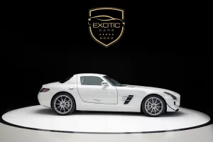 2011 Mercedes-Benz SLS