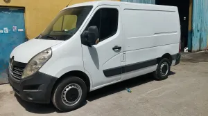 2020 Renault Master in dubai