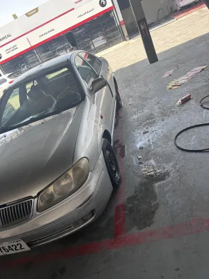 2005 نيسان صني