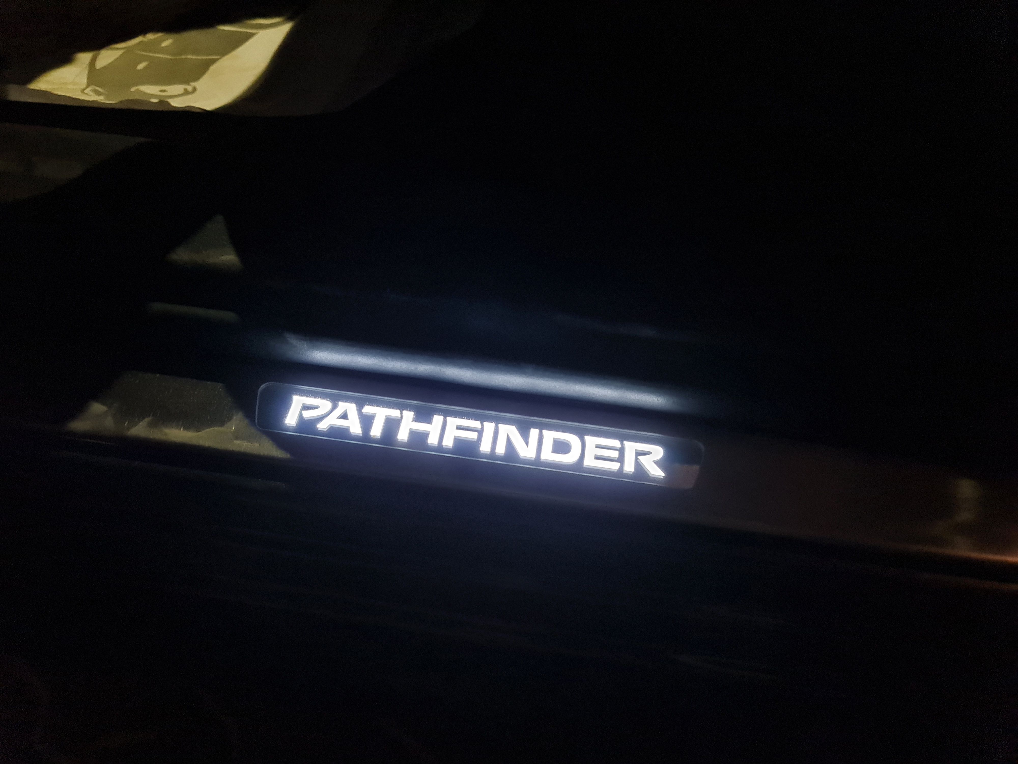 Nissan pathfinder2019