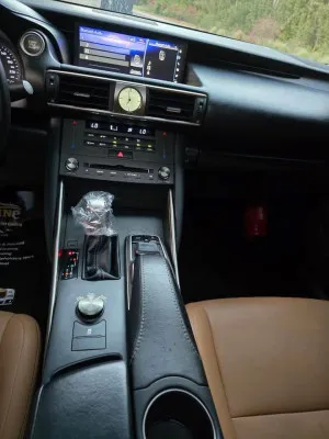 2019 Lexus IS