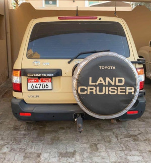 2005 Toyota Land Cruiser in dubai