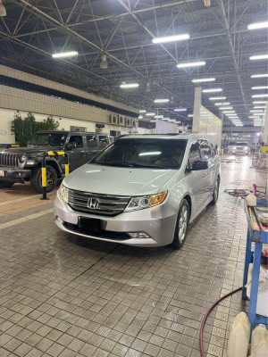 2012 Honda Odyssey in dubai