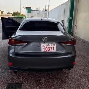 2018 Lexus IS