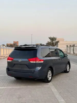 2013 Toyota Sienna
