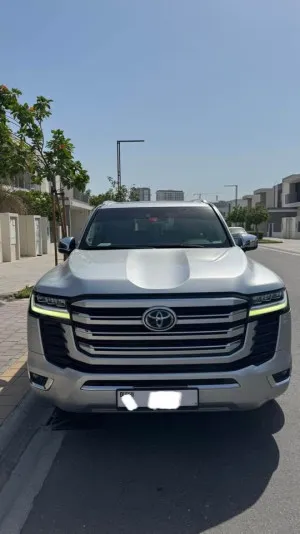 2022 تويوتا لاند كروزر in dubai