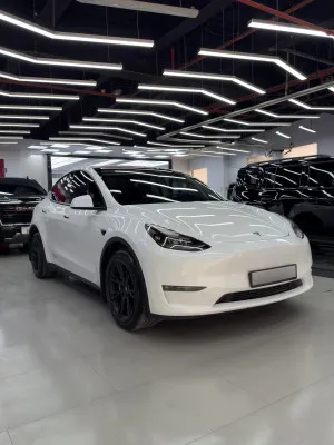 2022 تسلا Y موديل in dubai
