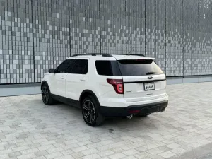 2015 Ford Explorer