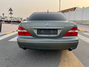 2005 Lexus LS 430