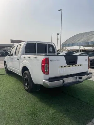 2010 Nissan Navara in dubai