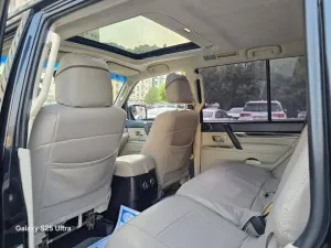 2010 Mitsubishi Pajero