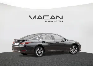 2023 Lexus ES