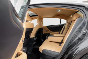 2023 Lexus ES