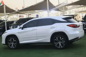 2022 لكزس ار آكس