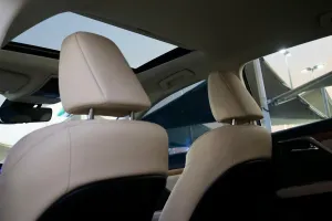 2022 لكزس ار آكس