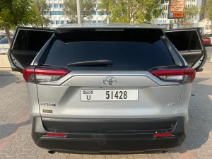2019 تويوتا راف ٤
