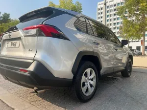2019 تويوتا راف ٤