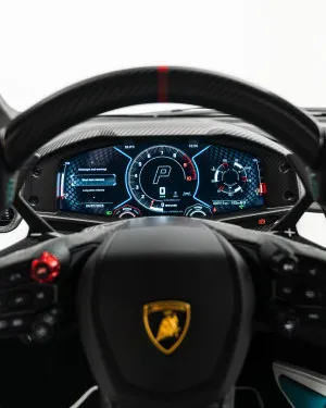 2025 Lamborghini Revuelto
