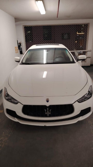 2015 Maserati Ghibli I in dubai