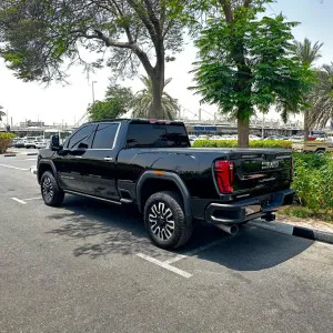2024 GMC Sierra