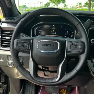 2024 GMC Sierra