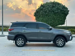 2020 تويوتا فورتشنر