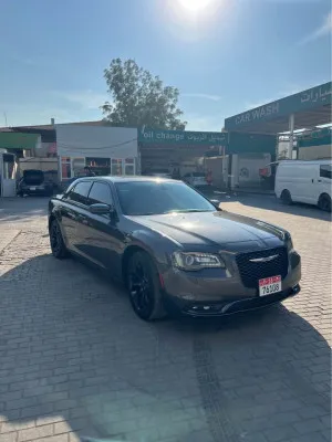 2019 Chrysler 300 in dubai