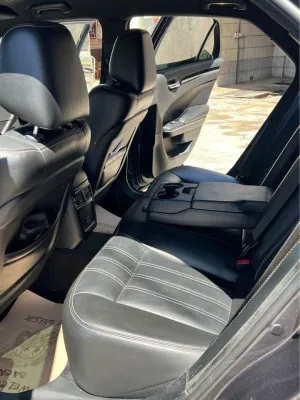 2019 Chrysler 300
