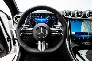 2025 Mercedes-Benz GLC