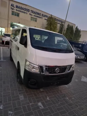 2013 نيسان اورفان in dubai