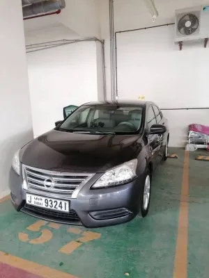 2015 نيسان سنترا in dubai