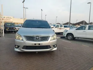 2013 Toyota Innova in dubai
