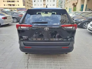 2021 تويوتا راف ٤