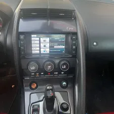 2015 جاكوار اف بيس
