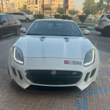 2015 جاكوار اف بيس