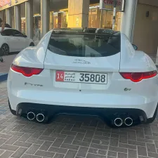 2015 جاكوار اف بيس