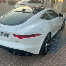 2015 جاكوار اف بيس
